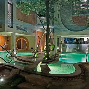 Eden Beach Resort - Tie Hotels & Resorts